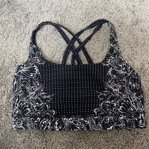 Lululemon sport bra